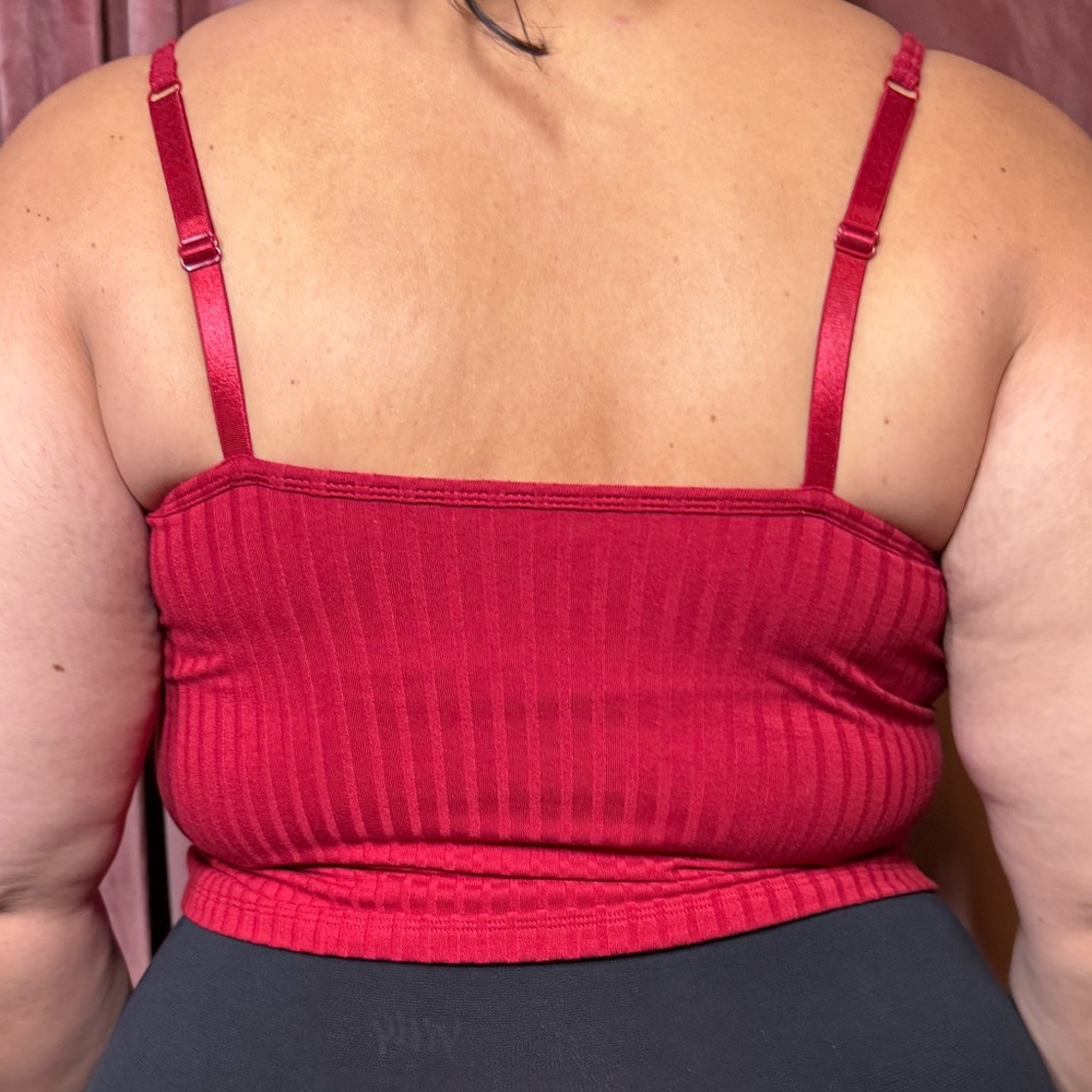 Red Ribbed Hook-&-Eye Cami Top - Picture 4 of 5